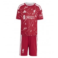 Stroje piłkarskie Liverpool Koszulka Podstawowej dla dzieci 2026-27 Krótki Rękaw (+ szorty)